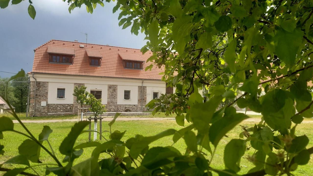 Aparthotel Korn-Hof Kornatice Zewnętrze zdjęcie