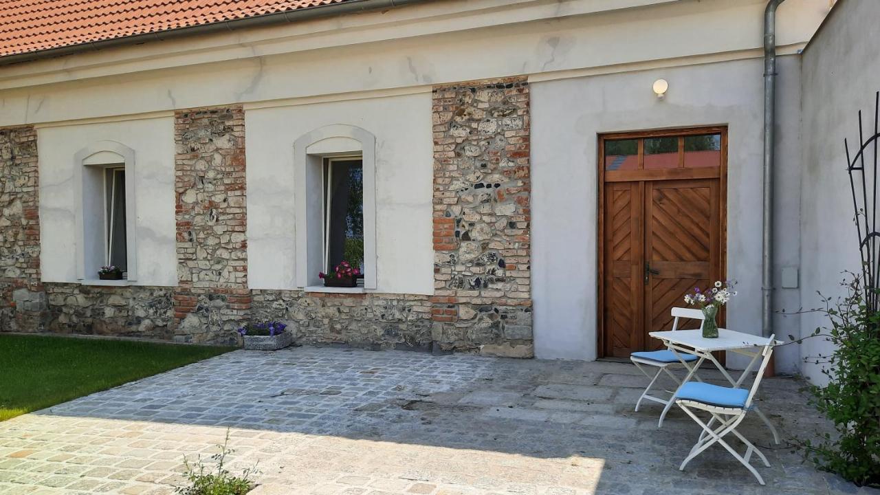 Aparthotel Korn-Hof Kornatice Zewnętrze zdjęcie