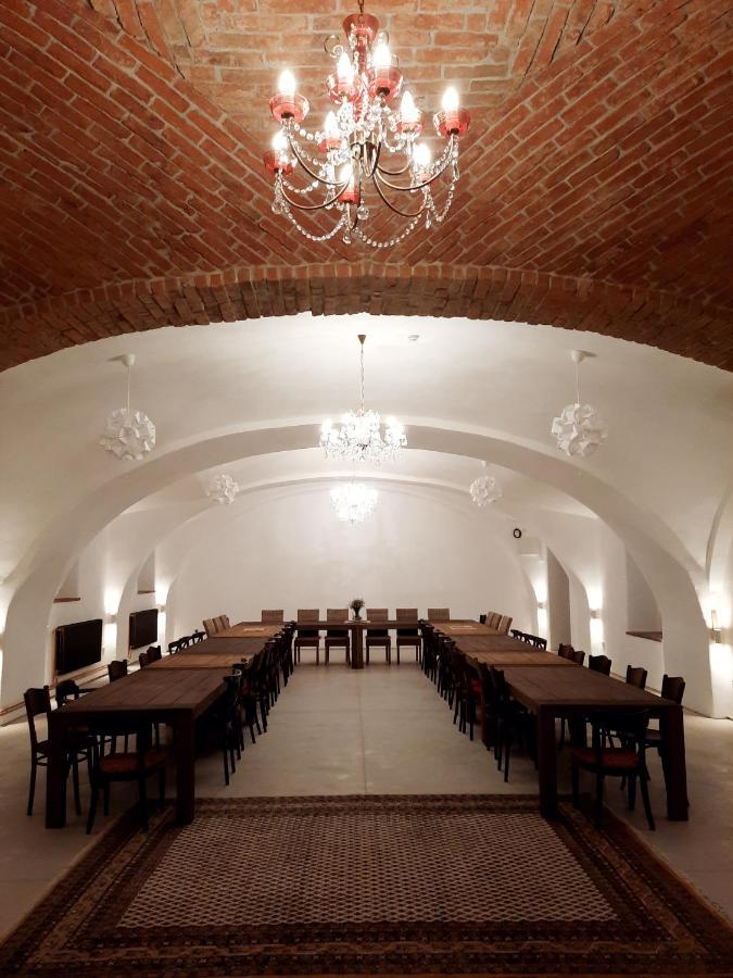 Aparthotel Korn-Hof Kornatice Zewnętrze zdjęcie